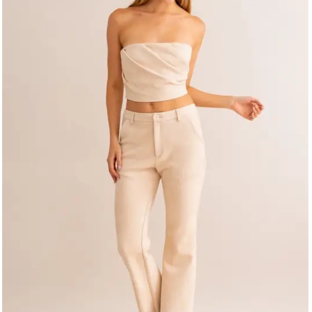 Elegant Cream Trousers - Picture 2 of 5
